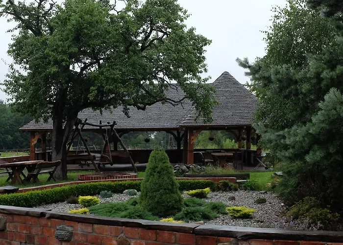 Gosciniec Figlowka * Laskowice (Pomerania)